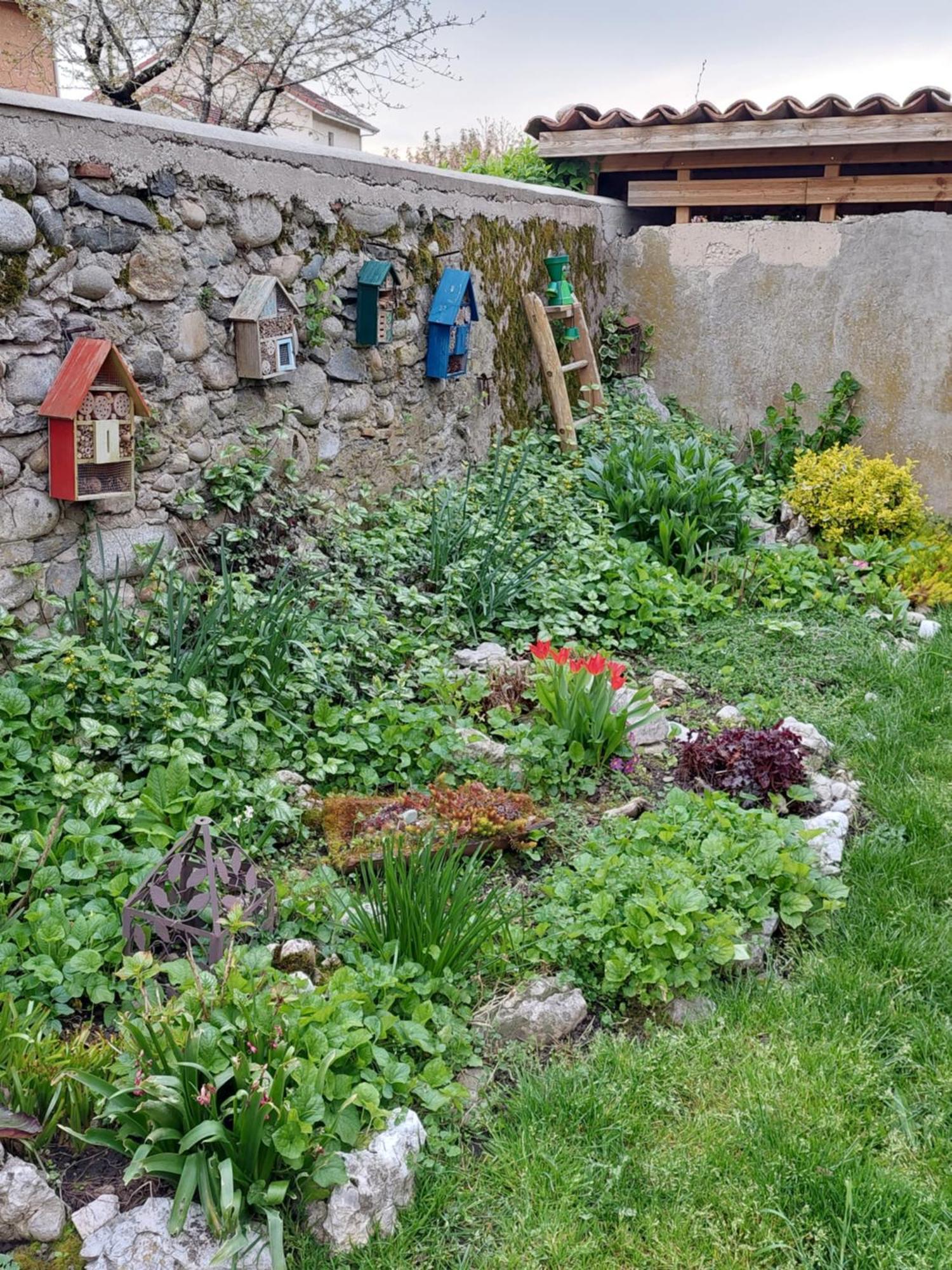 Les Copains D'Abord Villa Beaucroissant Exteriör bild